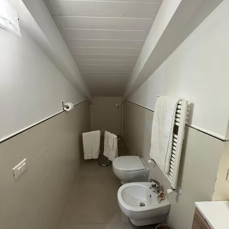 דירה Sea View Loft Sorrento Coast Free Parking מטה